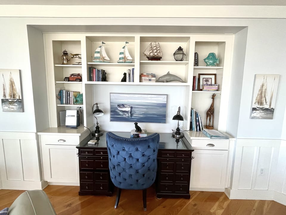Office area at Breathtaking