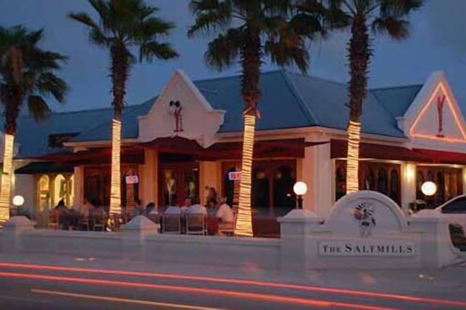 Salt  Mills Plaza containing shops, restaurants, and cafes is just a short 10 minute walk from apartment
