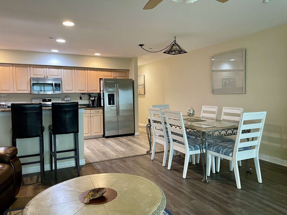 Dining room and kitchen overlooking the ocean.