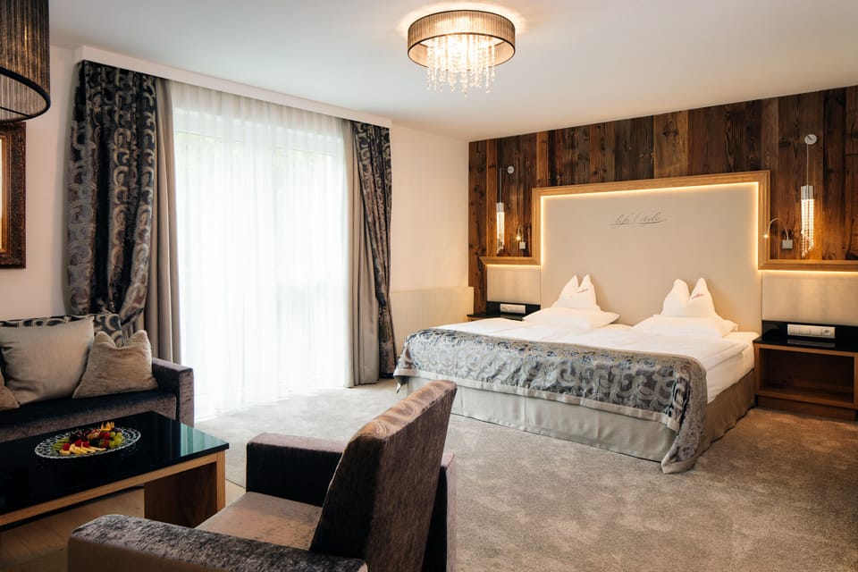 Family Room | Minibar, in-room safe, cribs (free), rollaway beds (surcharge)