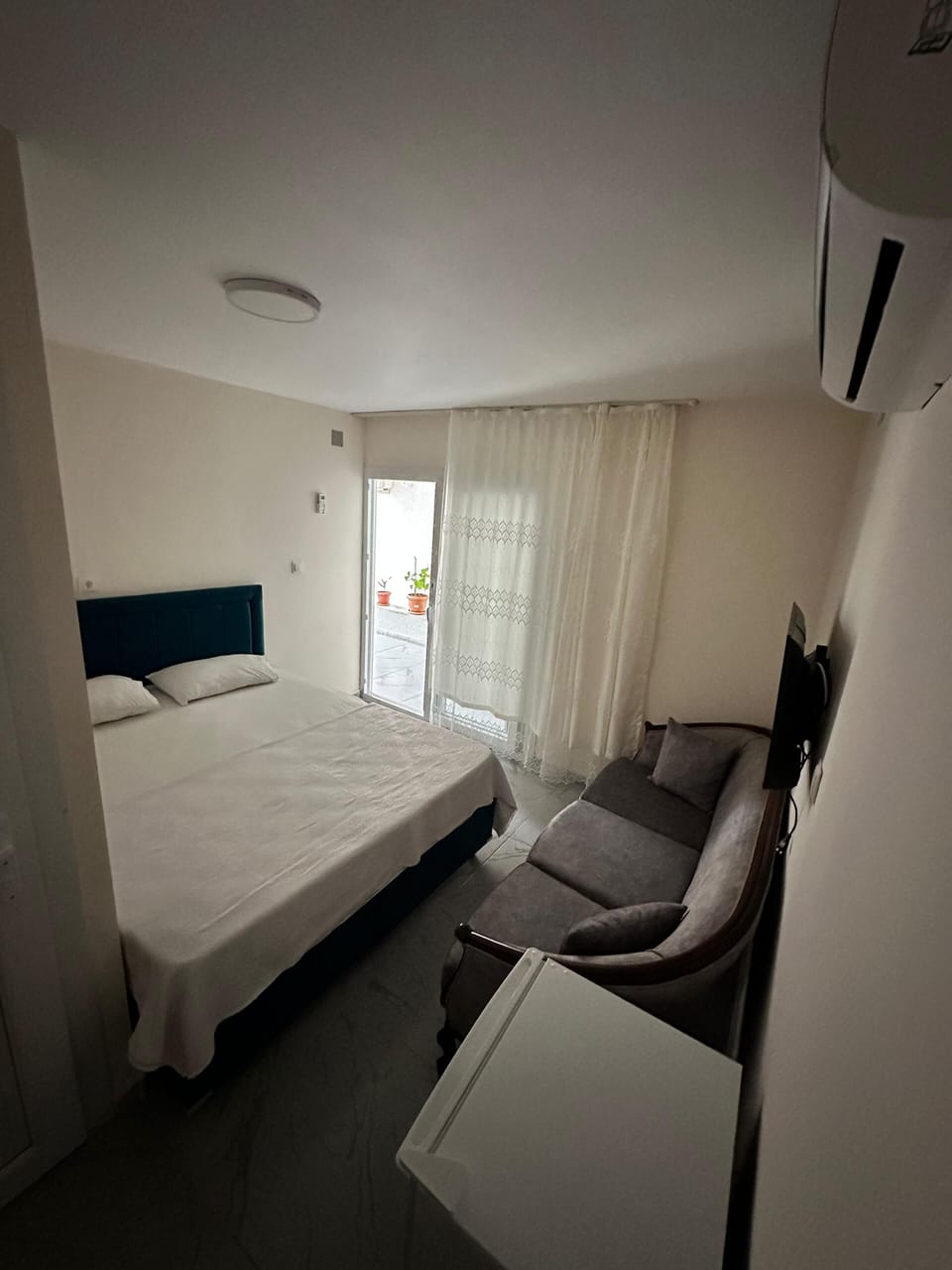 Double Room | Premium bedding, individually decorated, desk, soundproofing