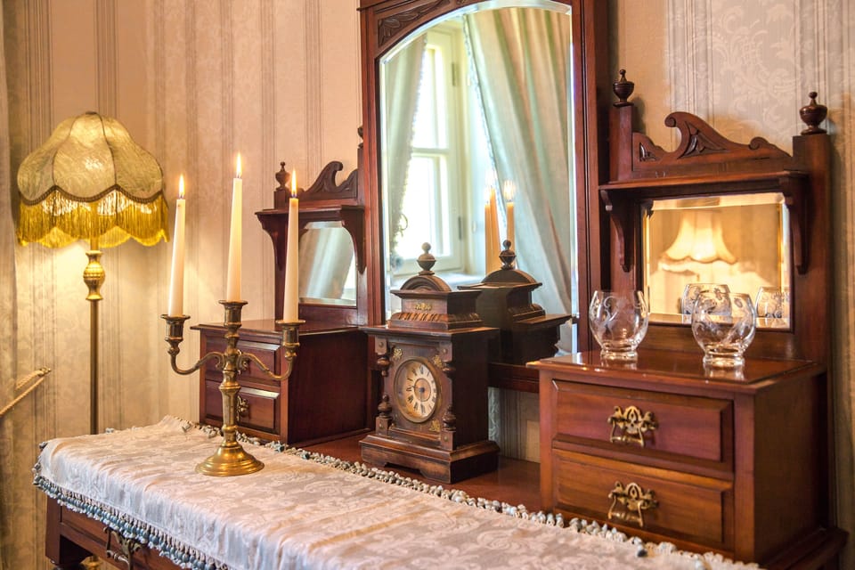 Deluxe Double Room, 1 Double Bed, Non Smoking | Individually decorated, individually furnished, desk, blackout drapes