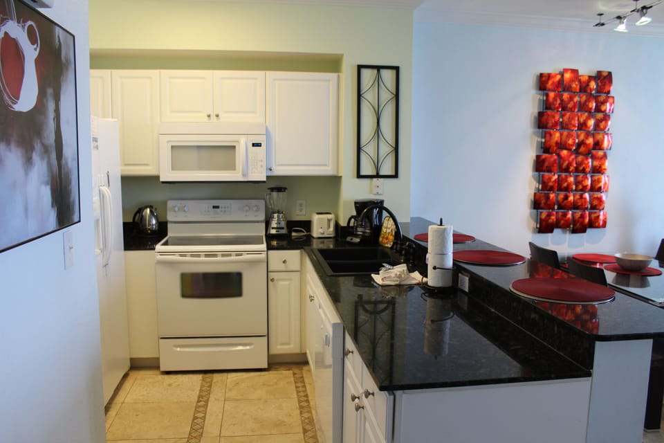 Fully equipped kitchen