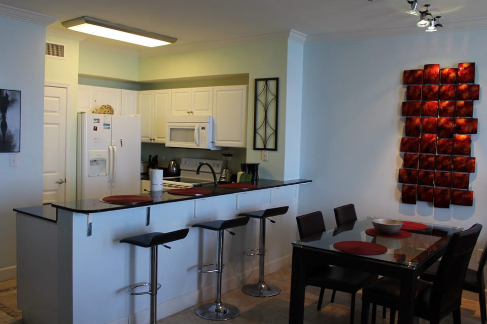 Bar and dining area