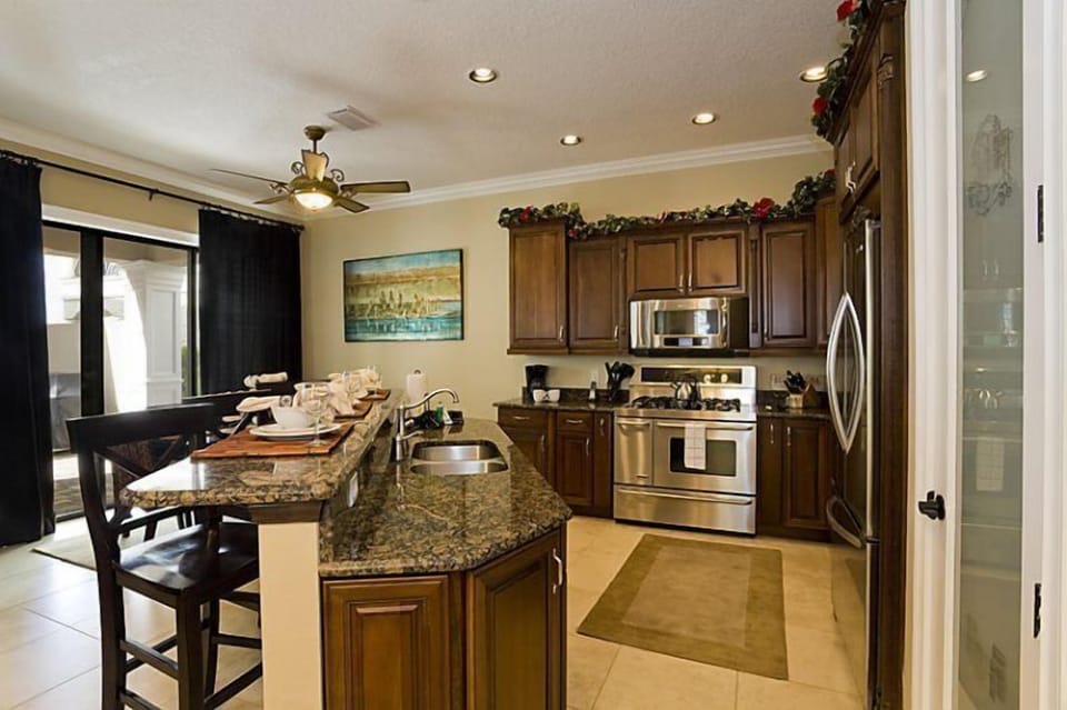 FULLY STOCKED KITCHEN WITH ALL POTS N PANS UTENSILS AND MORE.. FOR THE CHEF IN YOUR FAMILY!