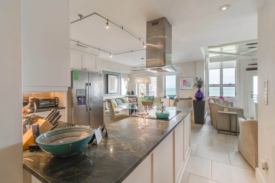 Kitchen and Entry Hall (1)
