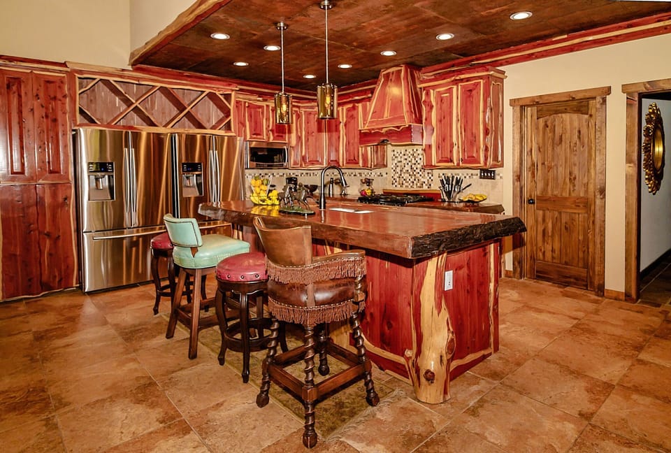 Gourmet kitchen
#Frio #Frioriver #Garner #Neals 