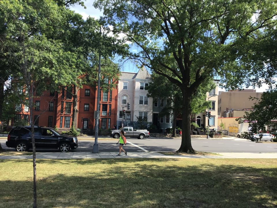 Picture of the house included on the block.