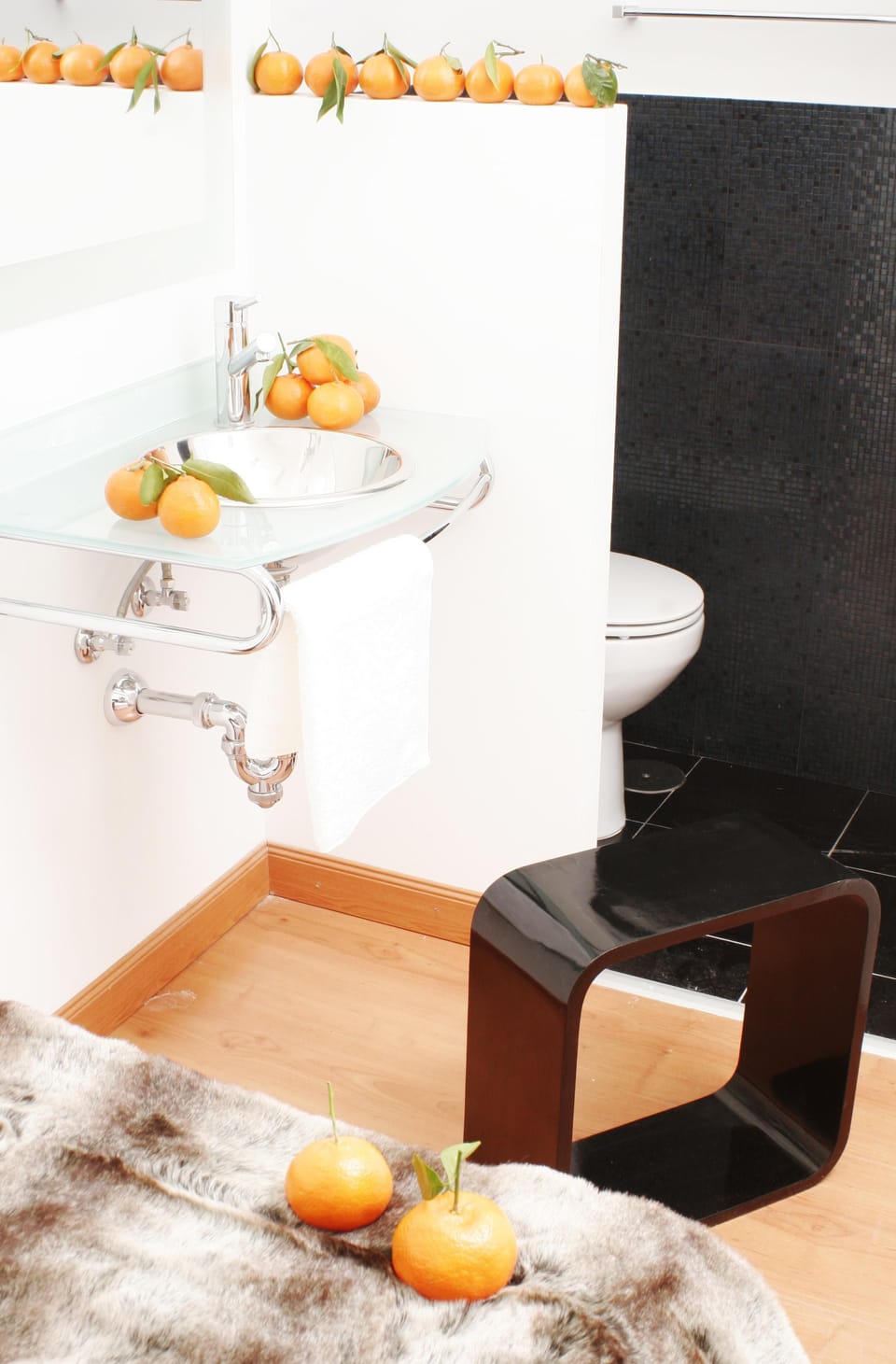 Bathroom sink