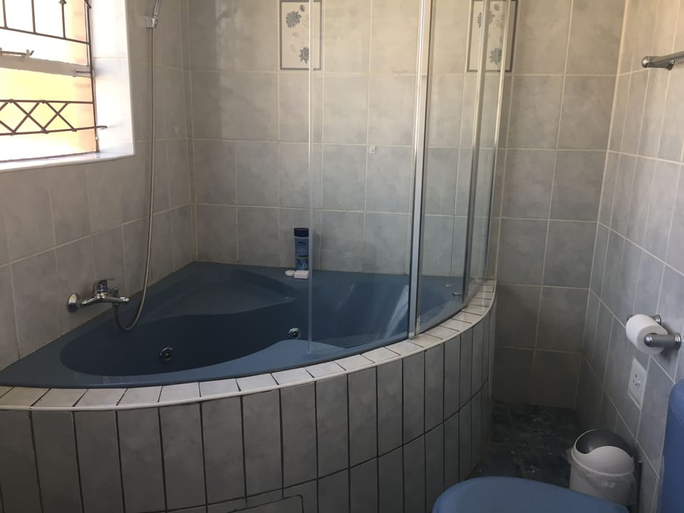 Standard Double Room | Deep soaking bathtub