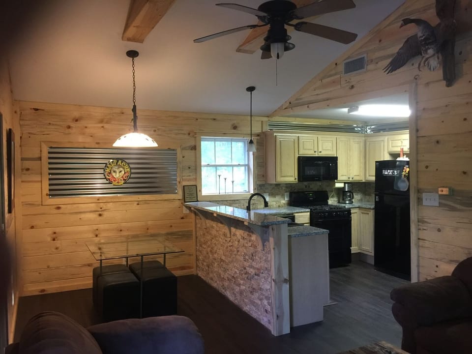 Remodeled, flood of March 2016!  Mix of Blue Pine and granite counter tops 
