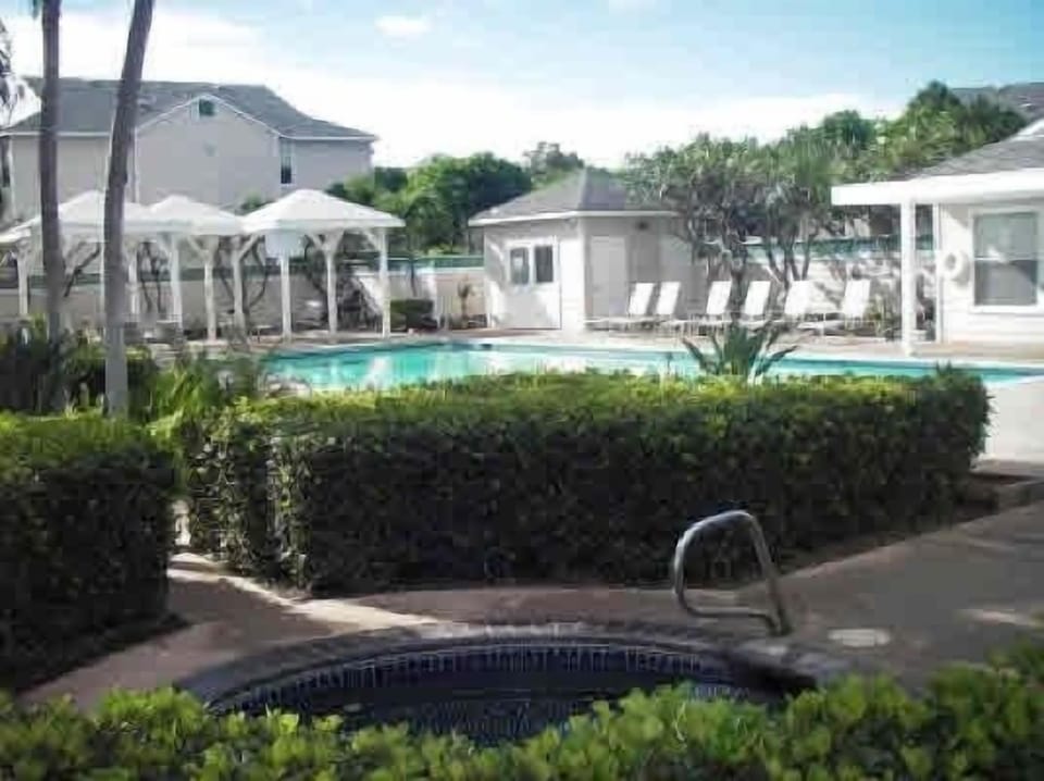 Hot Tub and pool area at Fairway Terrace