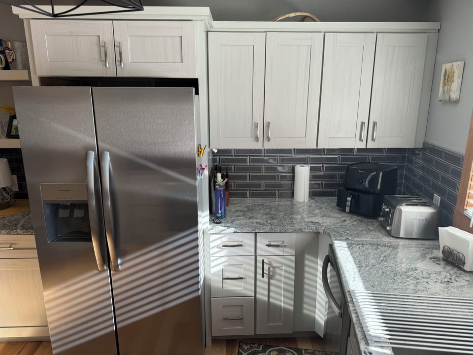 New Kitchen with al the appliances