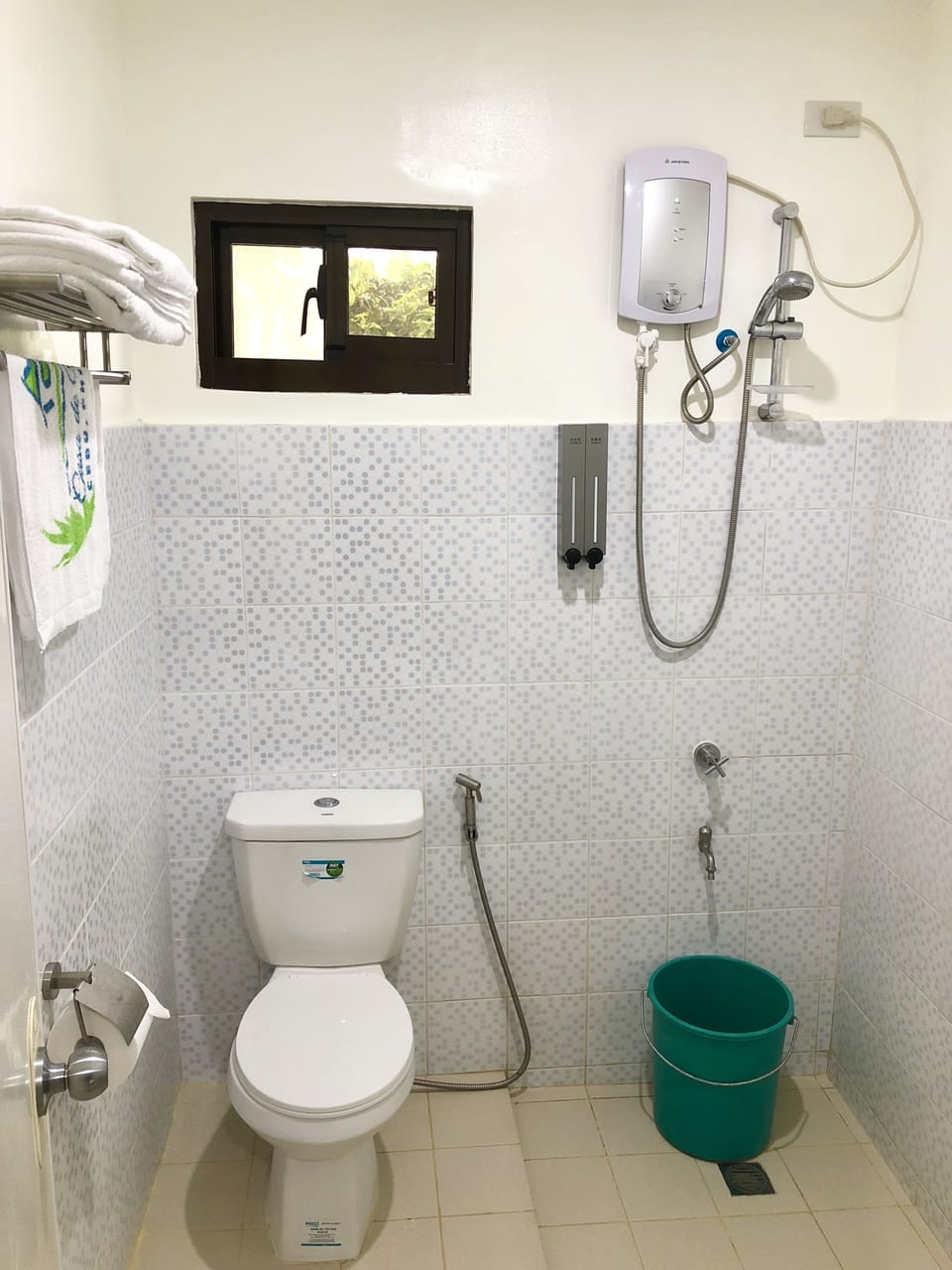 Shower, free toiletries, hair dryer, towels