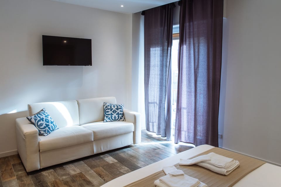 Luxury Double or Twin Room | Premium bedding, minibar, desk, soundproofing