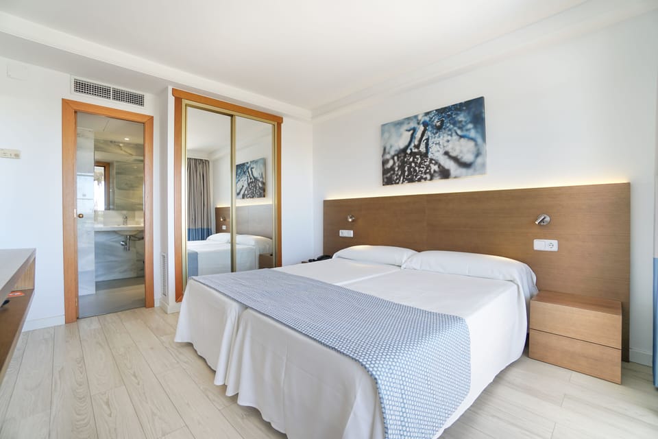 In-room safe, blackout drapes, free WiFi, bed sheets