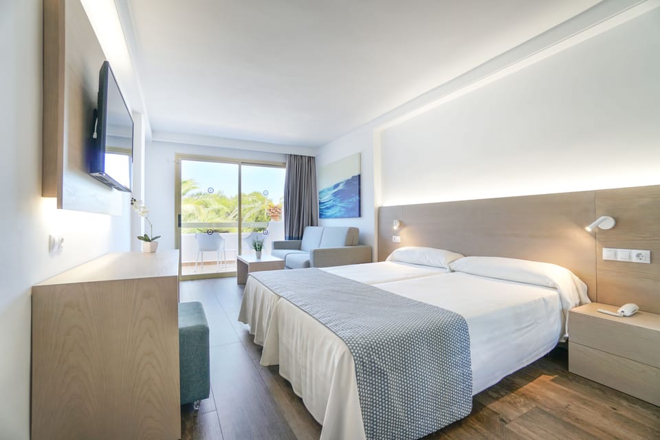 In-room safe, blackout drapes, free WiFi, bed sheets