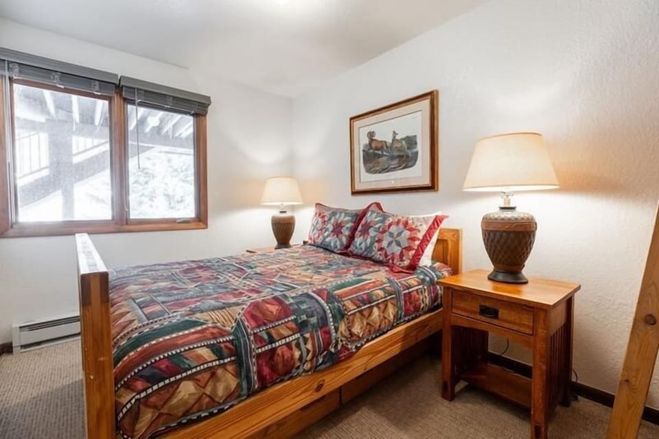 Townhome with Covered Parking Space & Fireplace by RedAwning Apartment in Vail