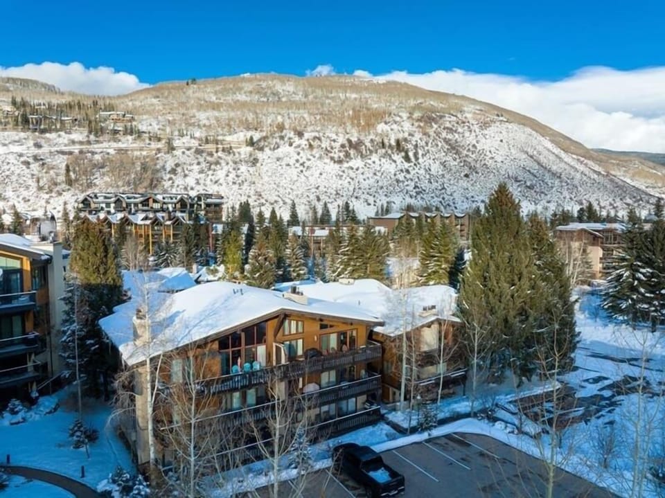 Condo, 2 Bedrooms | Exterior
