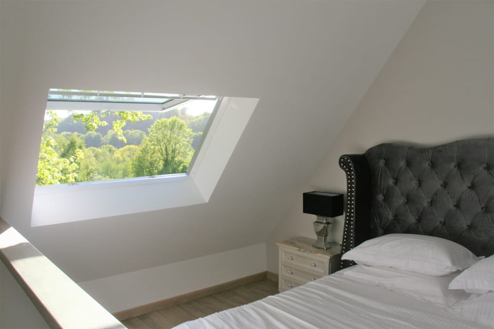 Exclusive Duplex, 1 Queen Bed with Sofa bed | Premium bedding, minibar, individually decorated, individually furnished