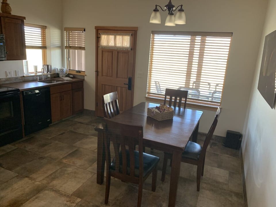 Fridge, microwave, coffee/tea maker, electric kettle