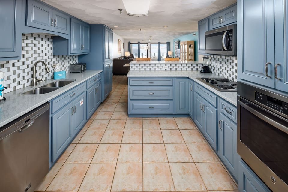 Kitchen - Perfect kitchen for the chef of the family.