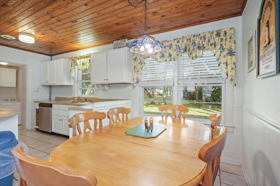 Dining Area - East