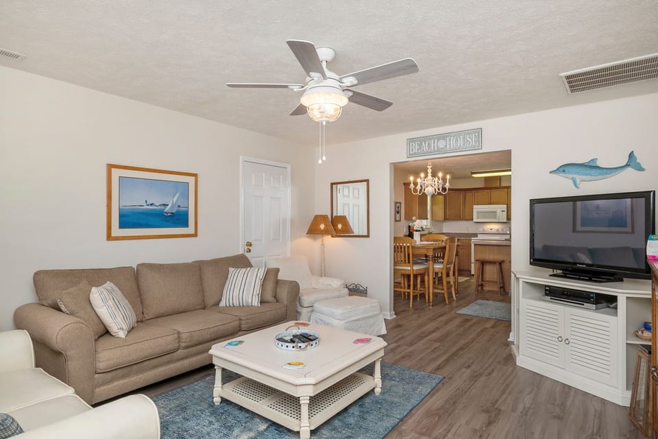 Living Room - Northwest