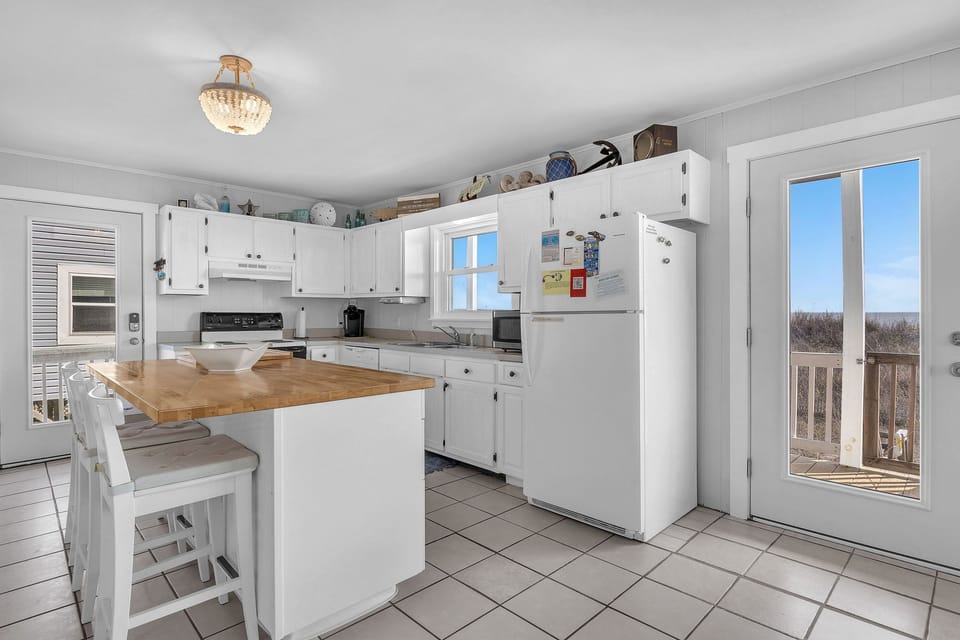 Kitchen - 1st Floor Southeast
