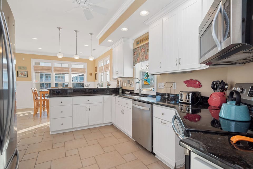 Kitchen - 1st Floor West