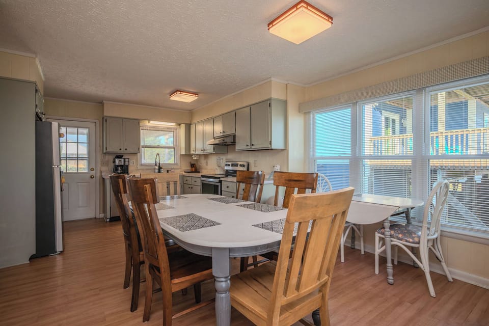 Dining / Kitchen - 1st Floor Northeast