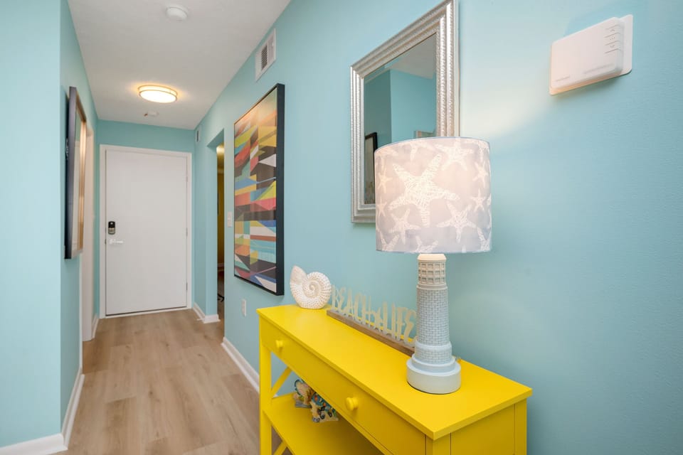 Hallway / Living Area