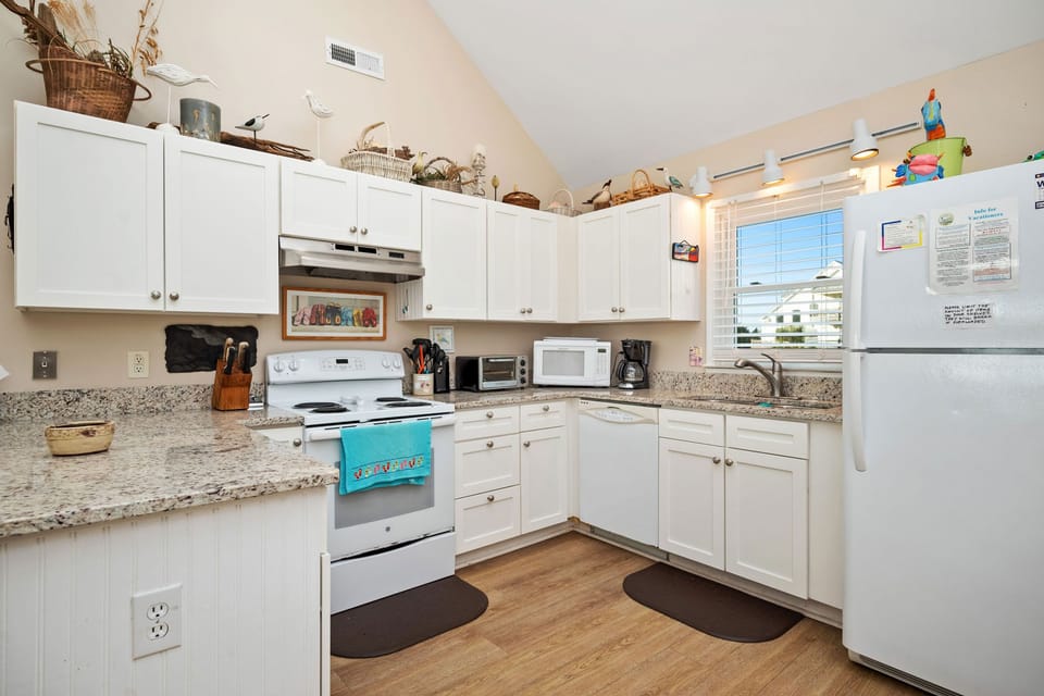 Kitchen - 1st Level North