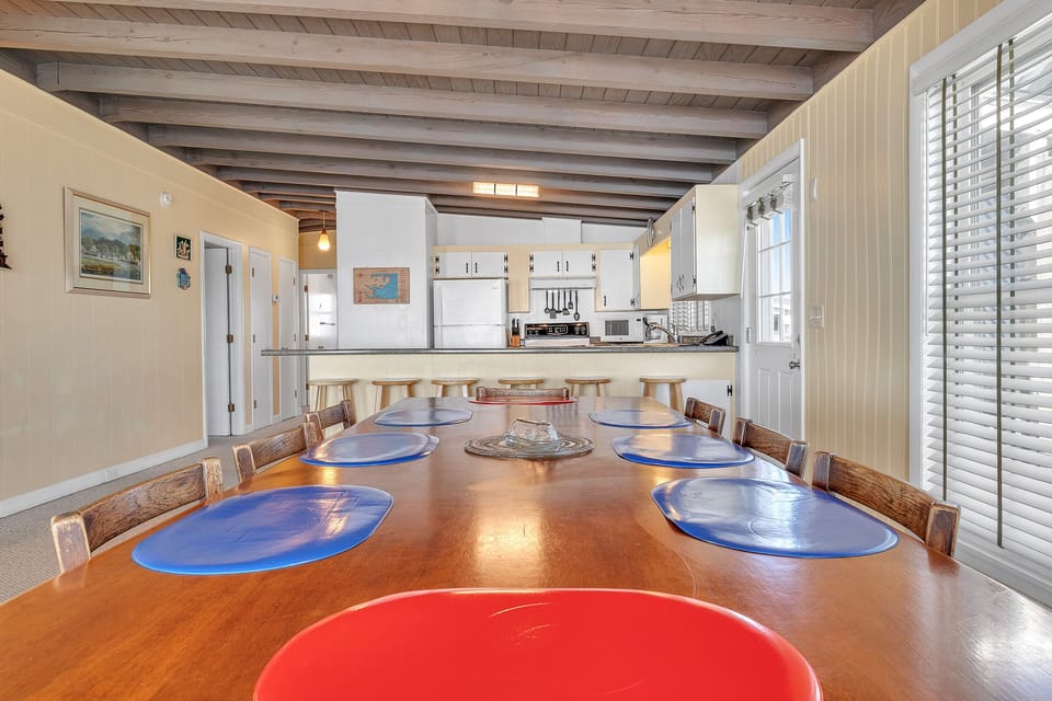 Dining Area - Southeast