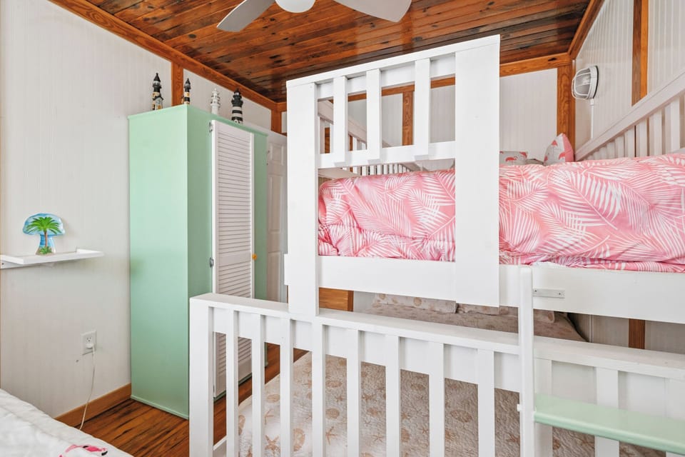 Bedroom #3 - West