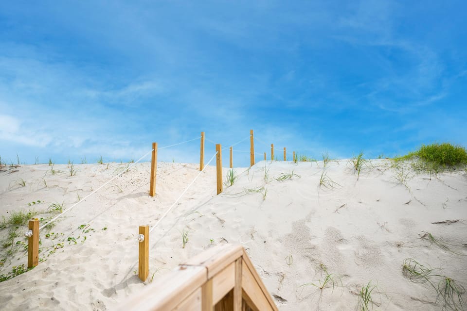 Entry to Beach Access
