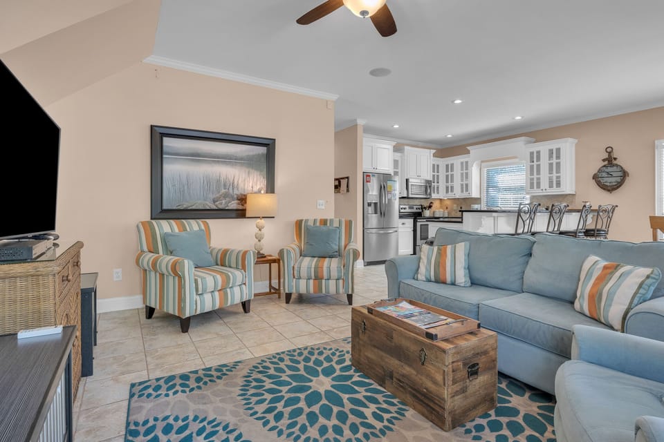 Living Room - Northwest