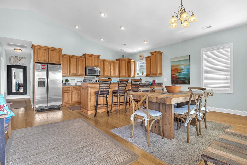 Dining Area - Southeast