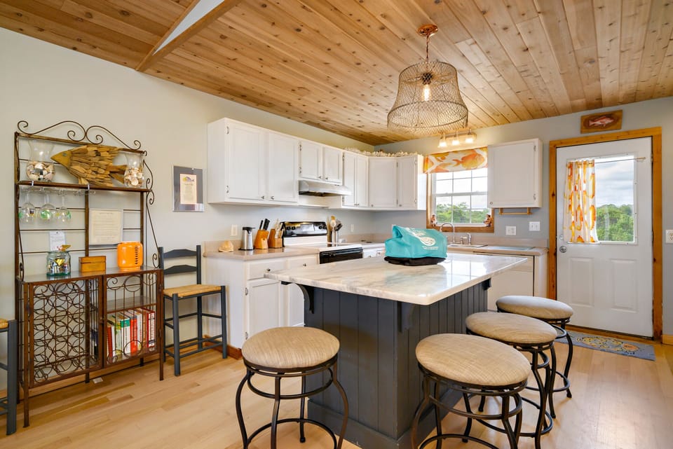 Kitchen - North