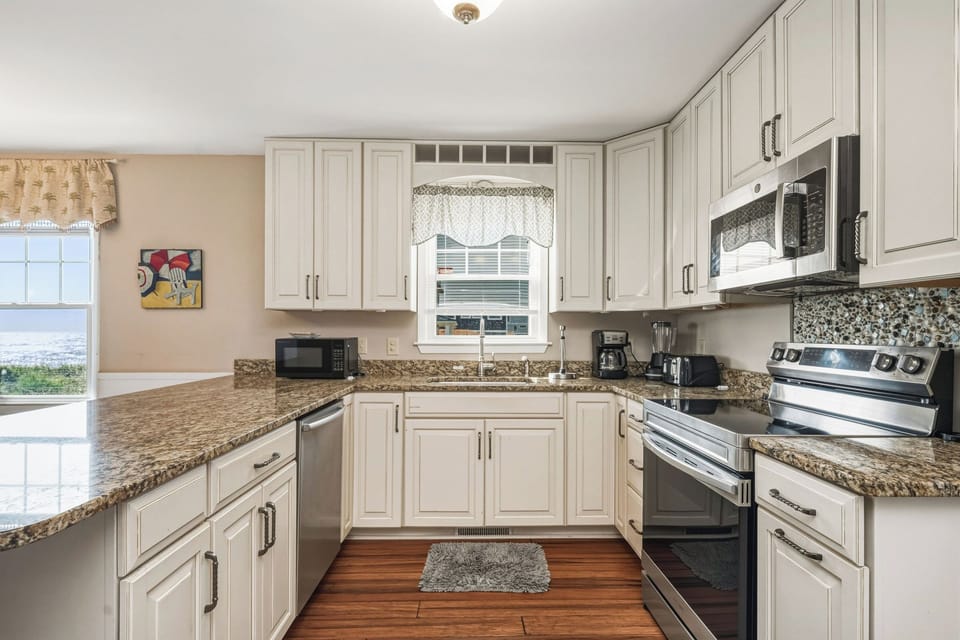 Kitchen - 1st Level Northwest