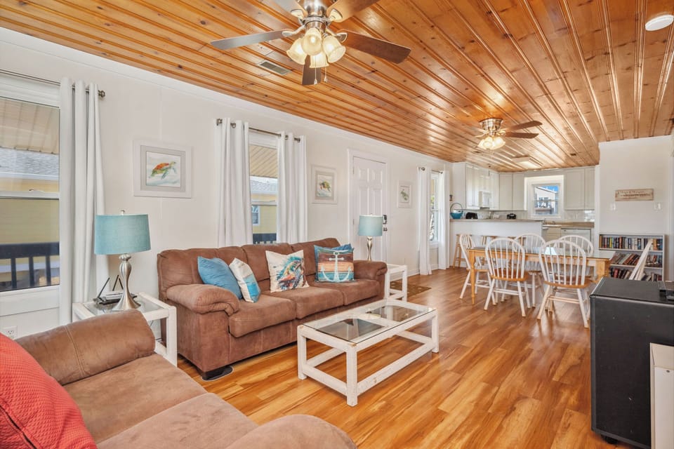 Living Room - Southwest