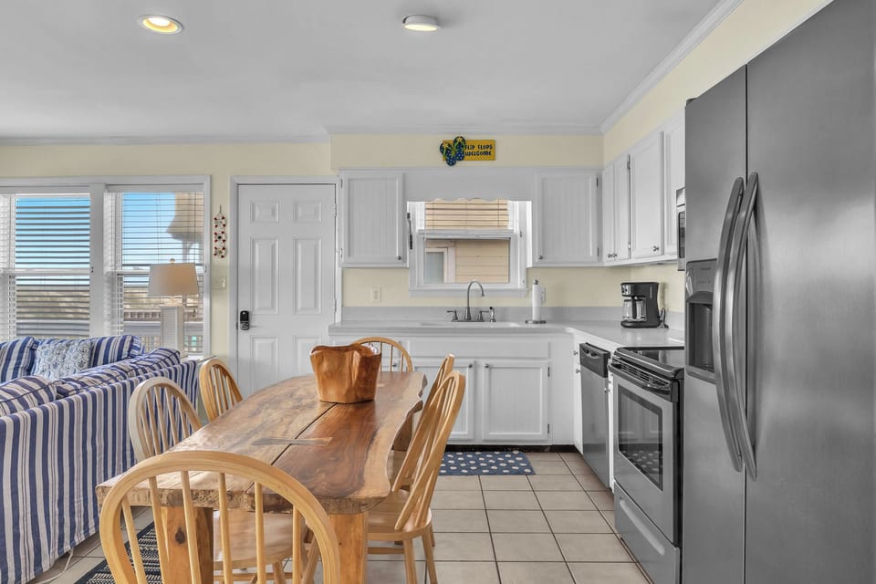 Kitchen / Dining Area - West
