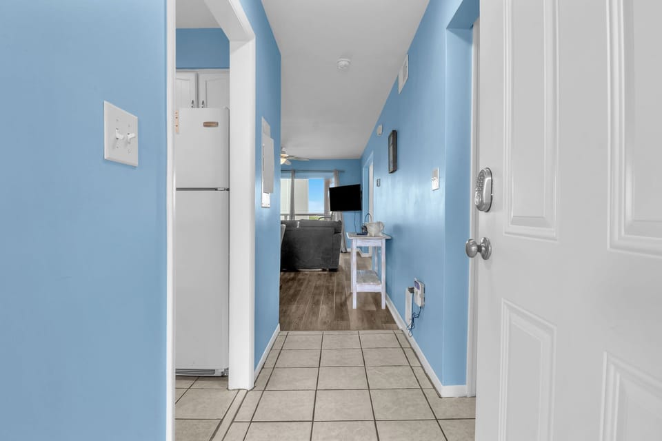 Front Entrance / Hallway