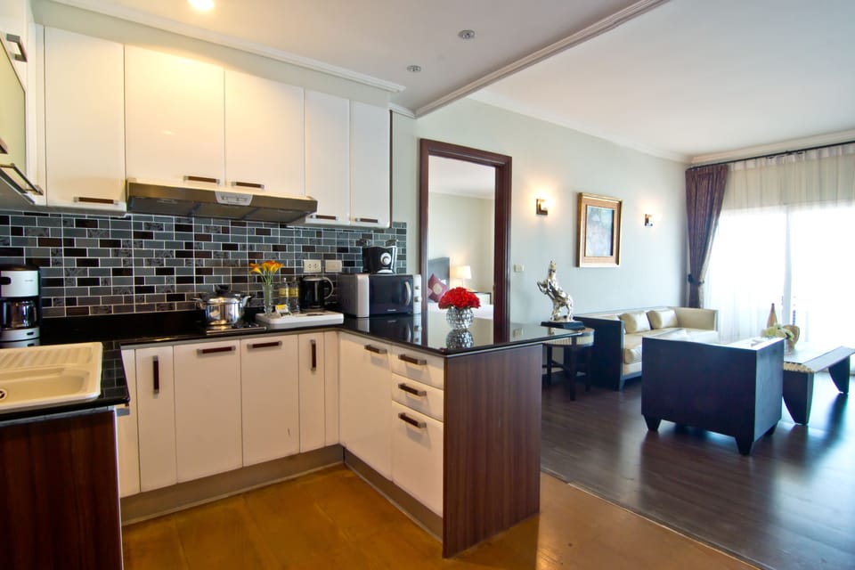 Deluxe Suite, 2 Bedrooms | View from room