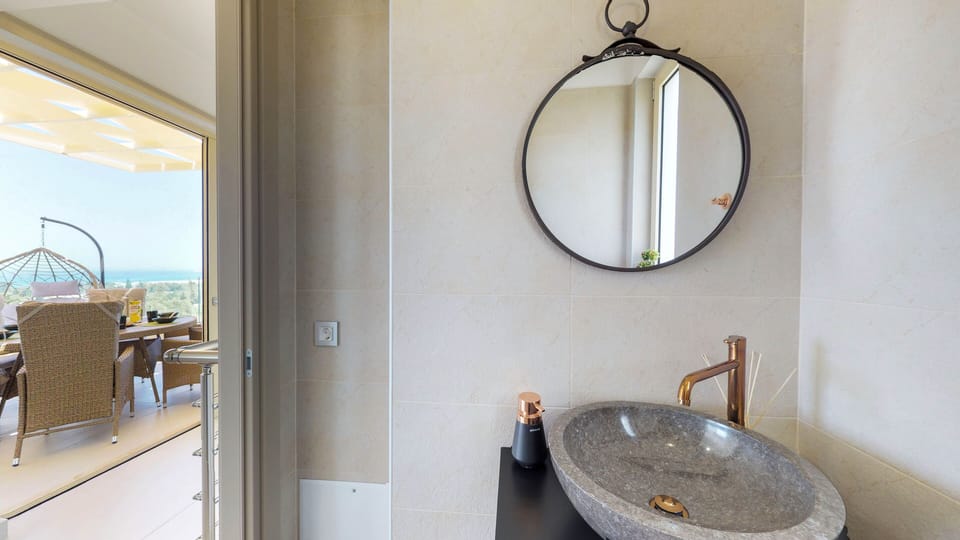 Liberty  villa- wc