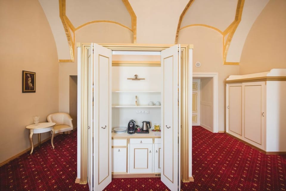 Hotel & Restaurant Gino Park Palace Hotel in Slovakia