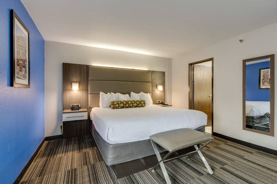 Desk, iron/ironing board, free WiFi, bed sheets