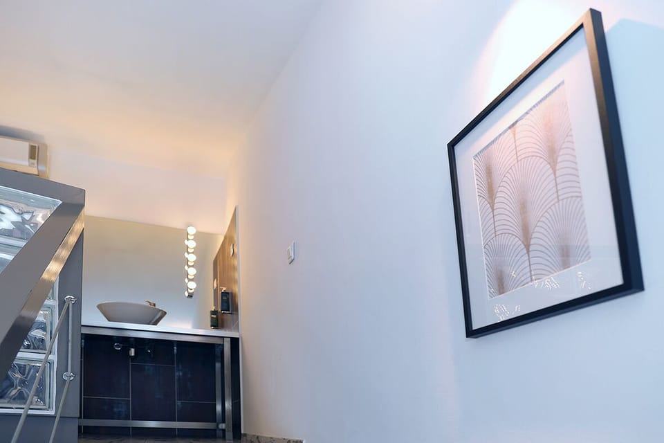 Duplex Room | Bathroom | Free toiletries, hair dryer, towels