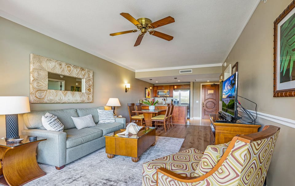 Seating for 4 in the living room - Relax in style with an open-concept space designed for comfort and connection