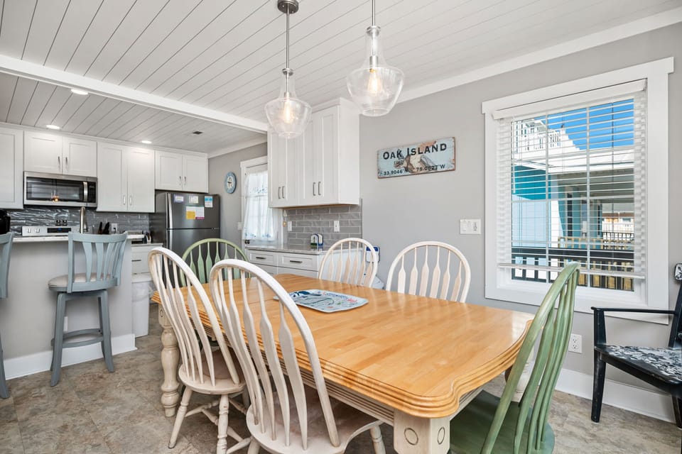 Dining Area - Southeast